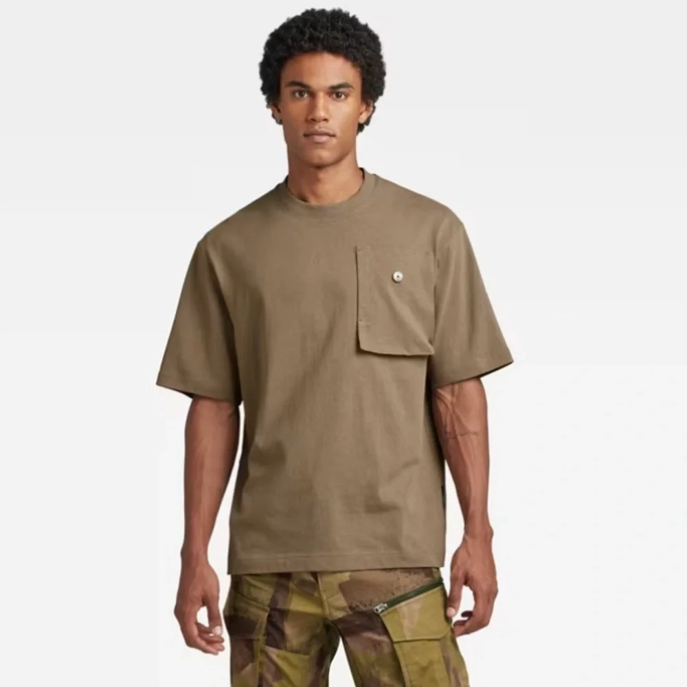 G-Star Raw Oversized Boxy Pocket T-Shirt in Walnut Small